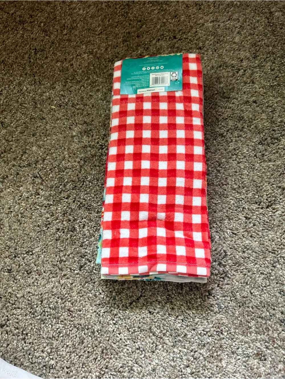The Pioneer Woman Floral Kitchen Towels with Magnetic Bag Clips - Multicolor